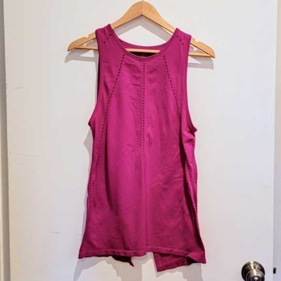 Athleta Foothills Tank top Perforated Split Back Yoga Size XS - Picture 5 of 15